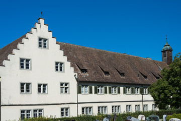 Fototapeta na wymiar Ehemaliges Konventgebäude auf der Insel Reichenau