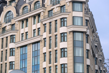 Fototapeta na wymiar Facade of a modern high-rise house