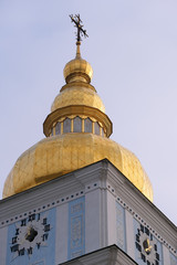 Fototapeta na wymiar Mikhailovsky Cathedral of the Orthodox Church in Kiev