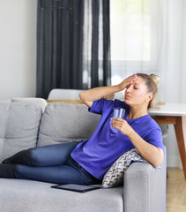 Obraz premium Portrait of young woman suffering from ache. 