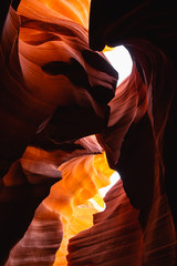 Entre ombre et lumière, à la découverte d'antilope Canyon dans le Grand Ouest Américain