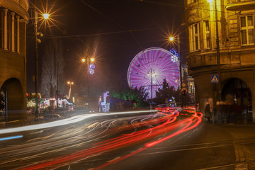 Bydgoskie koło w oświetlonym mieście.  © MaciasPhoto