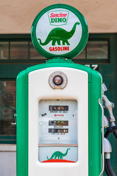 Sinclair Dino Gasoline