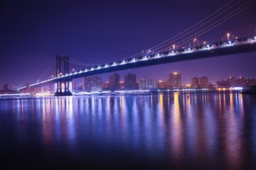 Fototapeta na wymiar manhattan bridge at night