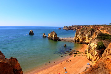 Fototapeta na wymiar Rock and Sea in Lagos, Portugal