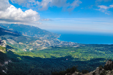 Fototapeta na wymiar View of Yalta from the silver arbor Ai-petri