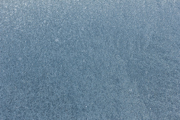 Frost auf einer Oberfläche, Eiskristalle 