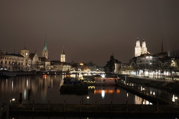 Obraz premium night view of Zurich