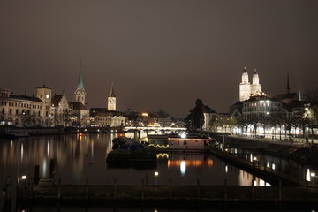 Fototapeta na wymiar Zurich waterfront
