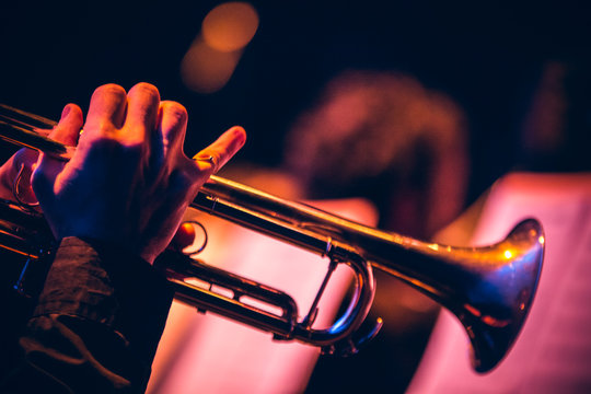 TRUMPETS ON AIR!