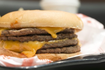 ファーストフード　ハンバーガー