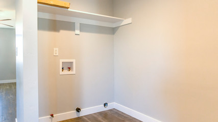 Panorama Empty laundary area in model home