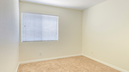 Panorama Emplty square room indoors with window