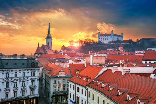 Fototapeta Bratislava. Aerial cityscape image of historical downtown of Bratislava, capital city of Slovakia during sunset.