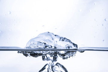  water splashes and air bubbles under water
