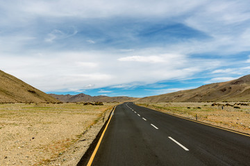 beautiful landscape view of manali - leh highway road 