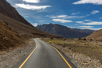 beautiful landscape view of manali - leh highway road 