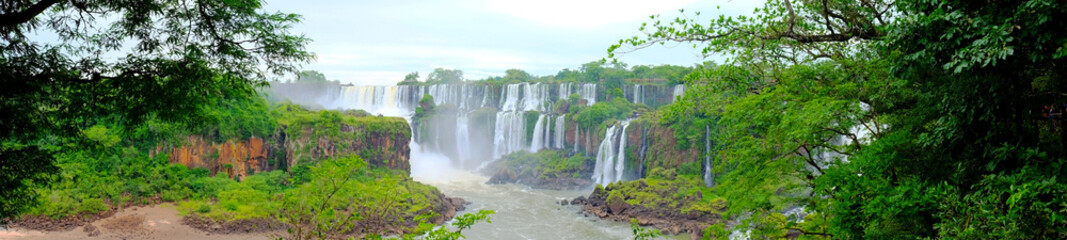 Obraz premium Wide view in Puerto Iguacu in Argentina