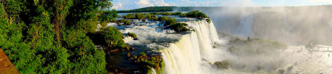 Fototapeta na wymiar Iguazu Falls in Brasil Foz do Iguazu