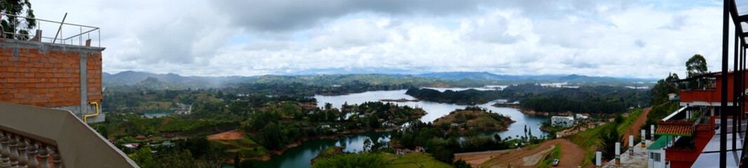 Fototapeta na wymiar Lake view at El Penol in Columbia Medellin