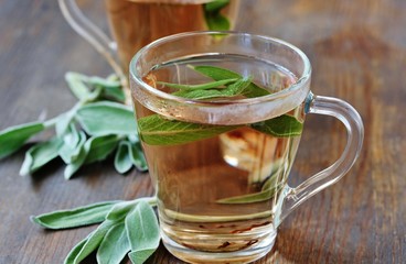 hot tea with sage. prevention and treatment of the common cold.