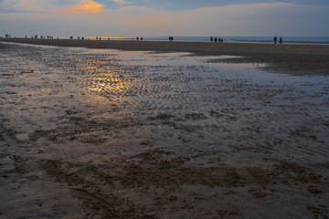 Sonnenuntergang am Strand von Egmond aan Zee/NL