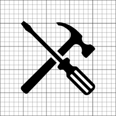 Werkzeuge und Kariertes Papier