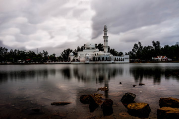 A long exposure shot of a beautiful mosque in Malaysia.