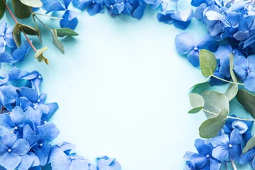 Rolgordijnen Blue hydrangea flowers © Olena Rudo