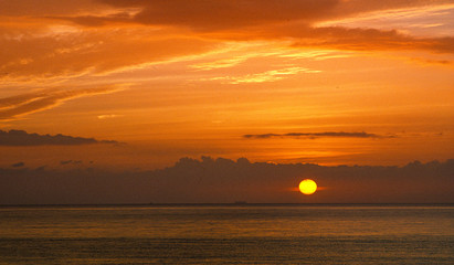 sunset ocean vacation peaceful
