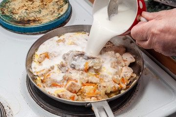 cooking chicken with cream