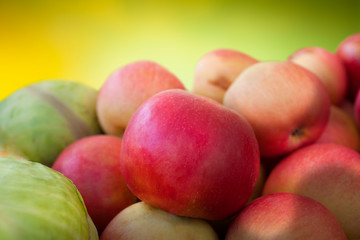 apples on market shelf