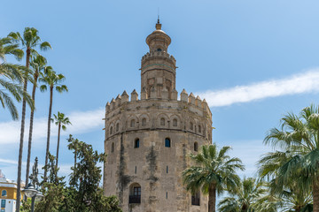 Fototapeta na wymiar Torre del Oro in Sevile, Spain