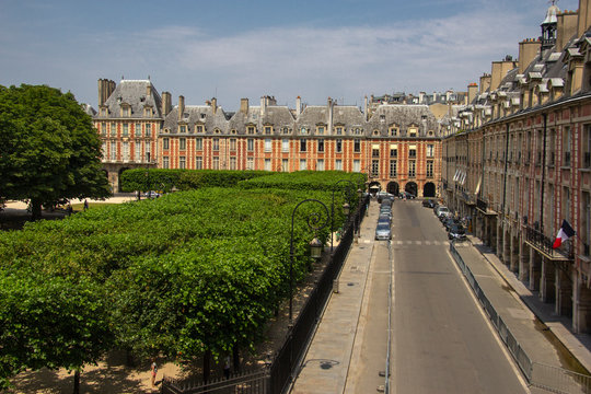 Place des Vosges Paris