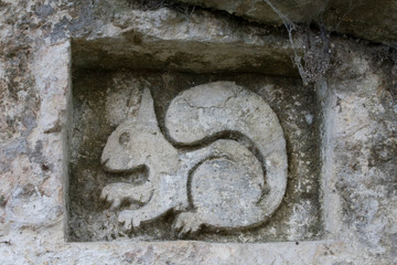 Écureuil sculpté