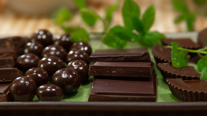 Dark chocolate with fresh mint