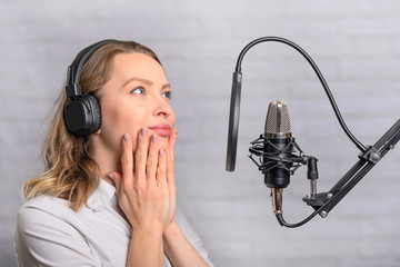 The girl writes a podcast, writes an audiobook, an announcer. The sound of films, cartoons....