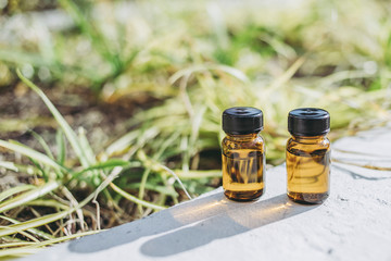 アロマオイル 茶色の瓶