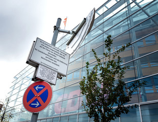 Halteverbot vor der Parteizentrale der CDU in Berlin