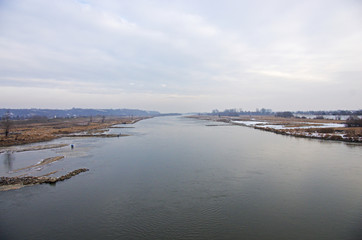 Rzeka Wisła przepływająca przez Sandomierz