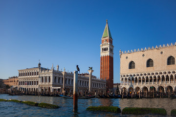 Fototapeta na wymiar Vista sulla Piazza di San Marco, Venezia