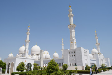 Fototapeta na wymiar Scheich Zayid Moschee Abu Dhabi