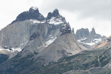 Fototapeta na wymiar Berge Torres del Paine mit den 3 Türmen