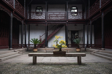 Retreat & Reflection Garden(TuiSi Garden) is a  classical garden in China.Located in Tongli,Jiangsu,China.It was built in 1885,it was recognized as a UNESCO World Heritage Site.