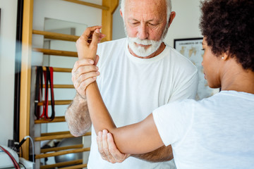 Obraz premium We want to focus on the elbow.