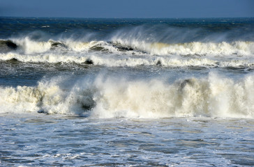 The incoming waves in the shore of the East Sea.