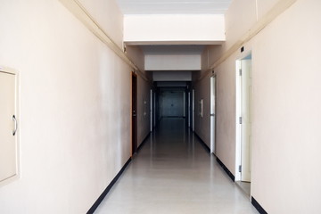 Fototapeta na wymiar Dark creepy hallway. bringing the end of the dark corridor. Scary black hall.