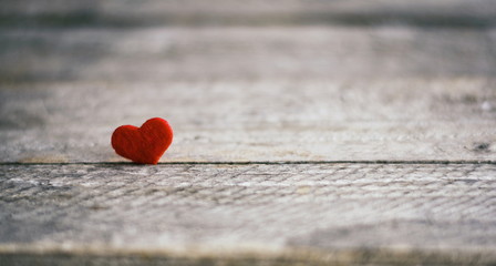 Lonely red heart on wooden background. Little cute valentine. Valentines background. 14 february - 314274759