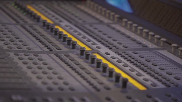 Audio VU-meter and Level Measuring_7