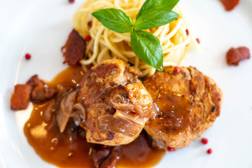  spaghetti with beef steak on plate